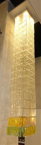 PLAFONNIER TILE Designer : Roberto Pamio...