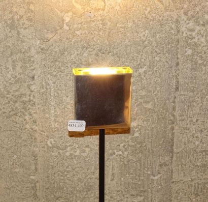 LAMPADAIRE MATCH Designer : Jos Muller Fabricant...