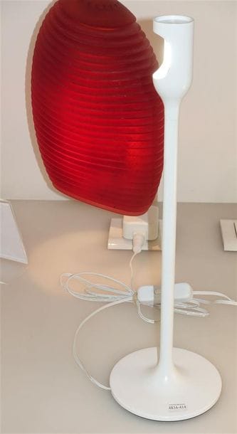 LAMPE A POSER YOYLIGHT Designer : Yoy Fabricant...
