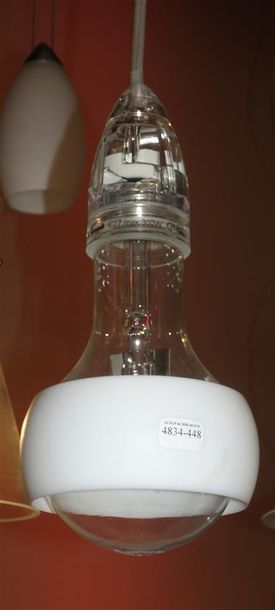 SUSPENSION JOHNNY B. GOOD Designer : Bernhard...