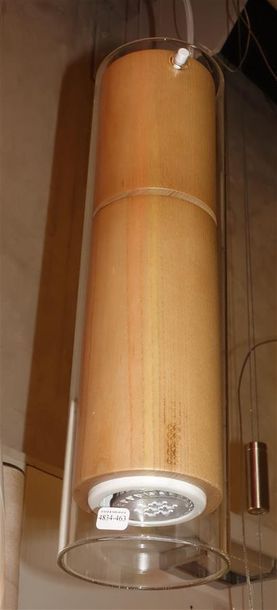 SUSPENSION ETNA Designer : Pepe Llaudet Fabricant...