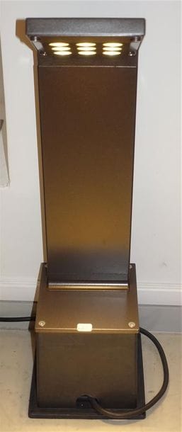 EXTÉRIEUR MAT / LAMPADAIRE Q8 Fabricant :...