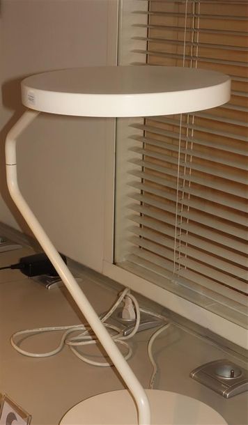 LAMPE A POSER / LAMPE DE BUREAU IRVINE Fabricant...