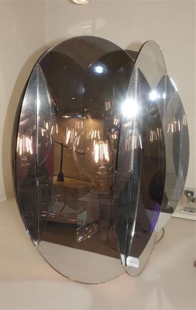 LAMPE A POSER LOVE 25 Designer : Angelo Mellia...