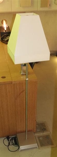 LAMPADAIRE EFQUS Designer : Jan Des Bouvrie...