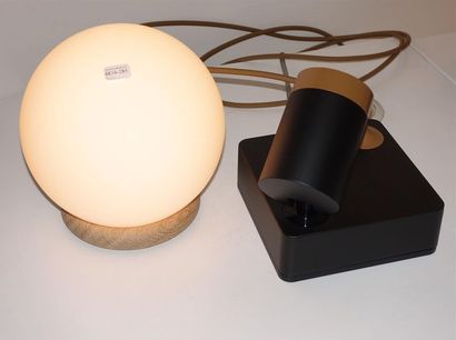 LAMPE A POSER CHOICE Designer : Tobias Grau...