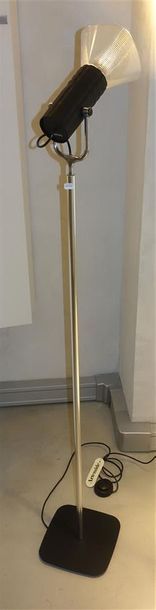 LAMPADAIRE FIAMMA Designer : Jean Michel...