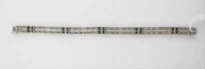 Bracelet articulé en platine 850 millièmes,...