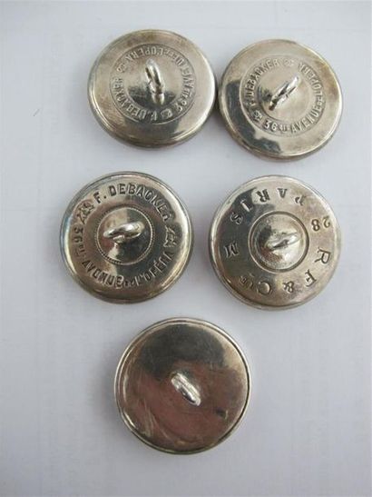 Cinq boutons en argent 925 millièmes fourré,...