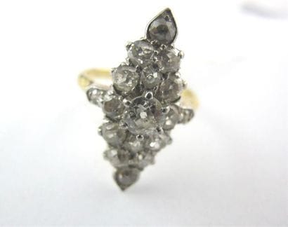 Bague en or jaune 750 millièmes et argent...