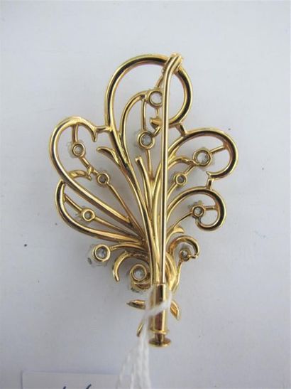 Broche gerbe en or jaune 750 millièmes et...