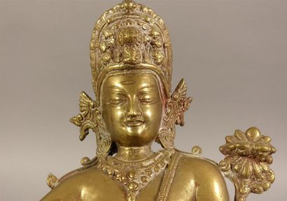 Bouddha en bronze. Haut. : 29,5 cm	