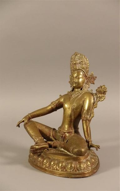 Bouddha en bronze. Haut. : 29,5 cm	