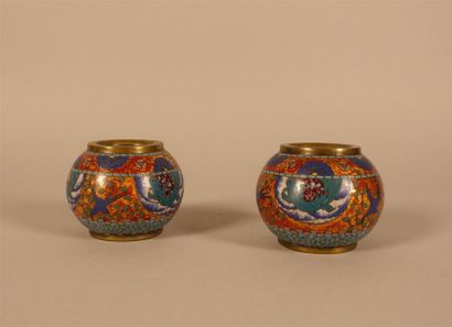 Lot de vases et coupes émaillées, certains...