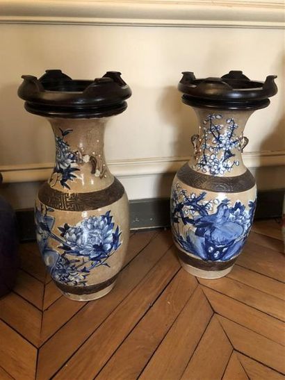 Paire de vases en céramique craquelée de...