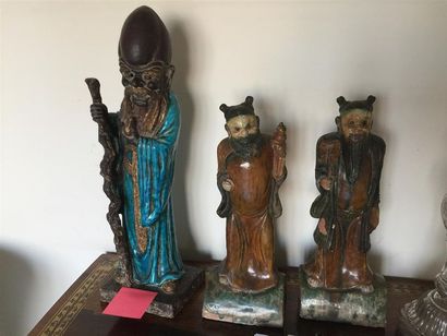 CHINE. Shu Lao, sujet en grès émaillé polychrome....