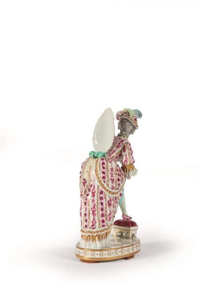 ALLEMAGNE
Figure en porcelaine à surprise...