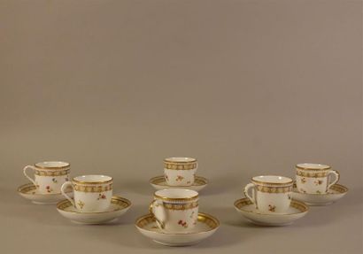 PARIS. Manufacture de Locré
Six tasses et...