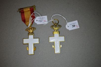 ESPAGNE
ORDRE DU MÉRITE NAVAL, fondé en 1866.
Deux...
