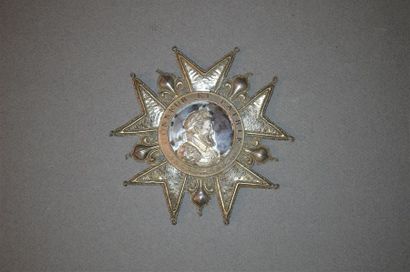 Exceptionnel écrin des décorations de Marie-Jean-Pierre...