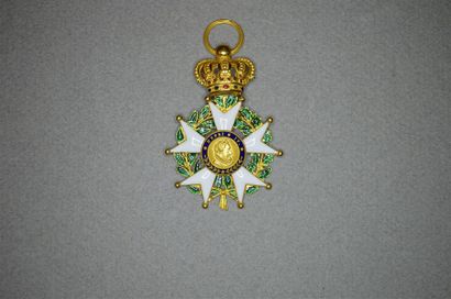 Exceptionnel écrin des décorations de Marie-Jean-Pierre...