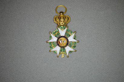 Exceptionnel écrin des décorations de Marie-Jean-Pierre...