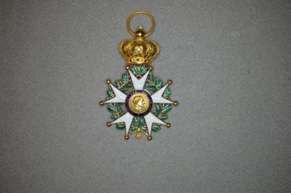 Exceptionnel écrin des décorations de Marie-Jean-Pierre...