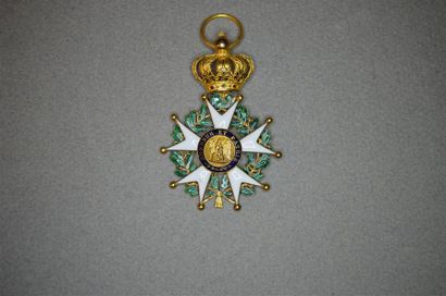 Exceptionnel écrin des décorations de Marie-Jean-Pierre...