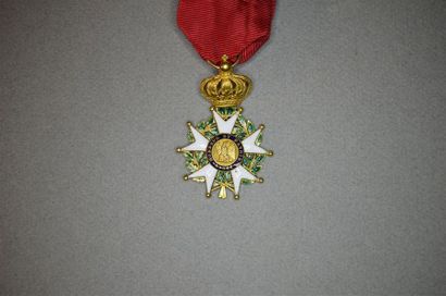 Exceptionnel écrin des décorations de Marie-Jean-Pierre...