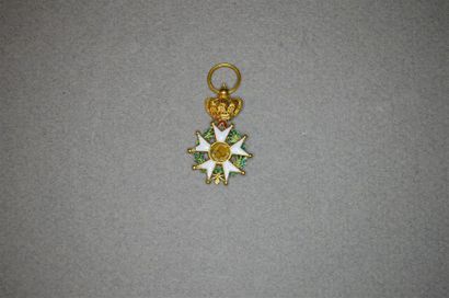 Exceptionnel écrin des décorations de Marie-Jean-Pierre...