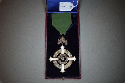 VATICAN
MÉDAILLE « BENEMERENTI » DE L'ANNÉE...