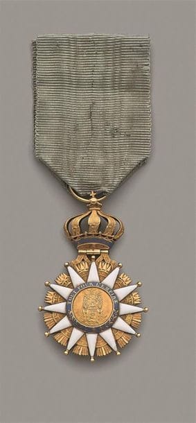 FRANCE
PREMIER EMPIRE
ORDRE DE LA RÉUNION
Étoile...
