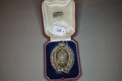 RUSSIE
ACADÉMIE ORIENTALE
Insigne en argent...