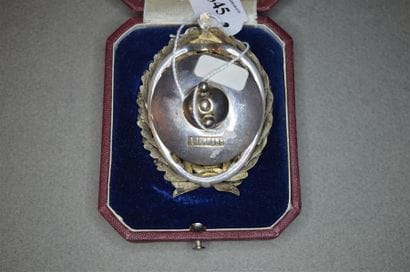 RUSSIE
ACADÉMIE ORIENTALE
Insigne en argent...