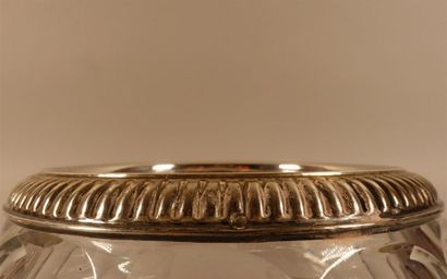 Grande boîte à gâteaux couverte en verre...