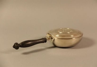 CHRISTOFLE
Verseuse sur piédouche, la panse...
