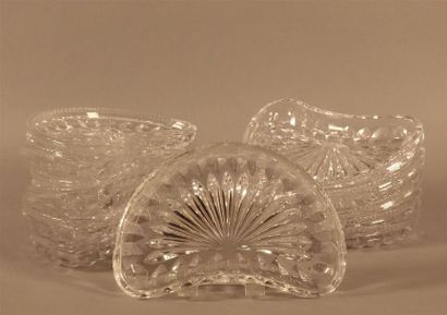 BACCARAT
Douze assiettes à hors-d'oeuvres...