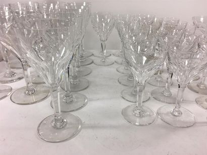 Partie de service de verres à pied en cristal,...