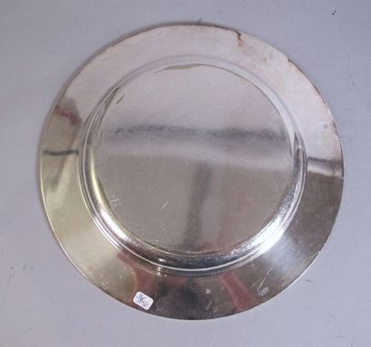 CHRISTOFLE
Plat circulaire en métal argenté,...