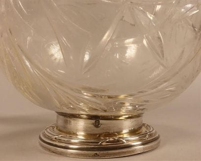 Carafe et aiguière en verre, les montures...