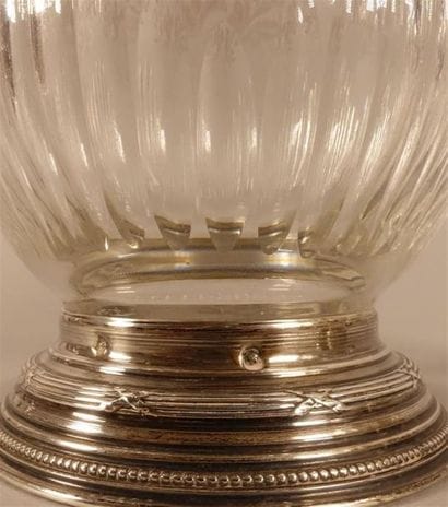 Carafe et aiguière en verre, les montures...