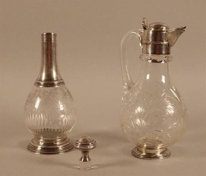 Carafe et aiguière en verre, les montures...