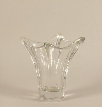 DAUM France
Vase, signé.
Haut. : 20,5 cm