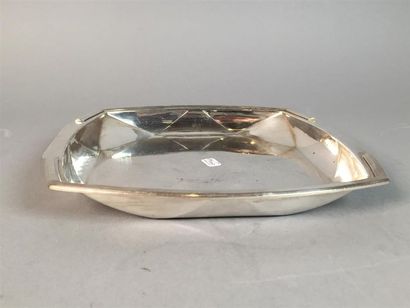 Lot en métal argenté : un plat carré : 23...