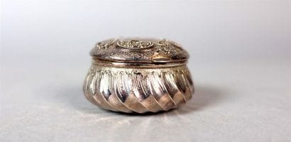 Lot de 4 boites en argent (Poids : 202 g)...
