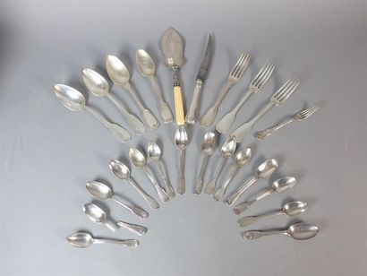 Lot en argent comprenant : cuillères à café...