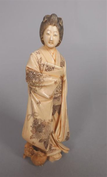 JAPON - Époque MEIJI (1868-1912)
Okimono...