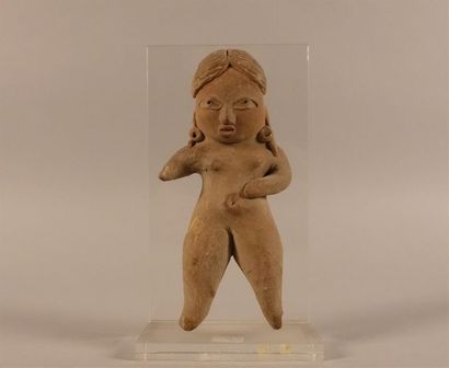 MEXIQUE - Ier millénaire
Jeune femme debout...