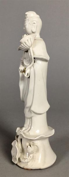 CHINE - XXe siècle
Statuette en blanc de...