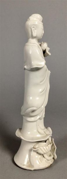 CHINE - XXe siècle
Statuette en blanc de...